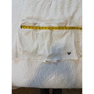 White Lululemon Side Pleated Skort Women’s 8 Tennis Golf Sanderson Chicken logo